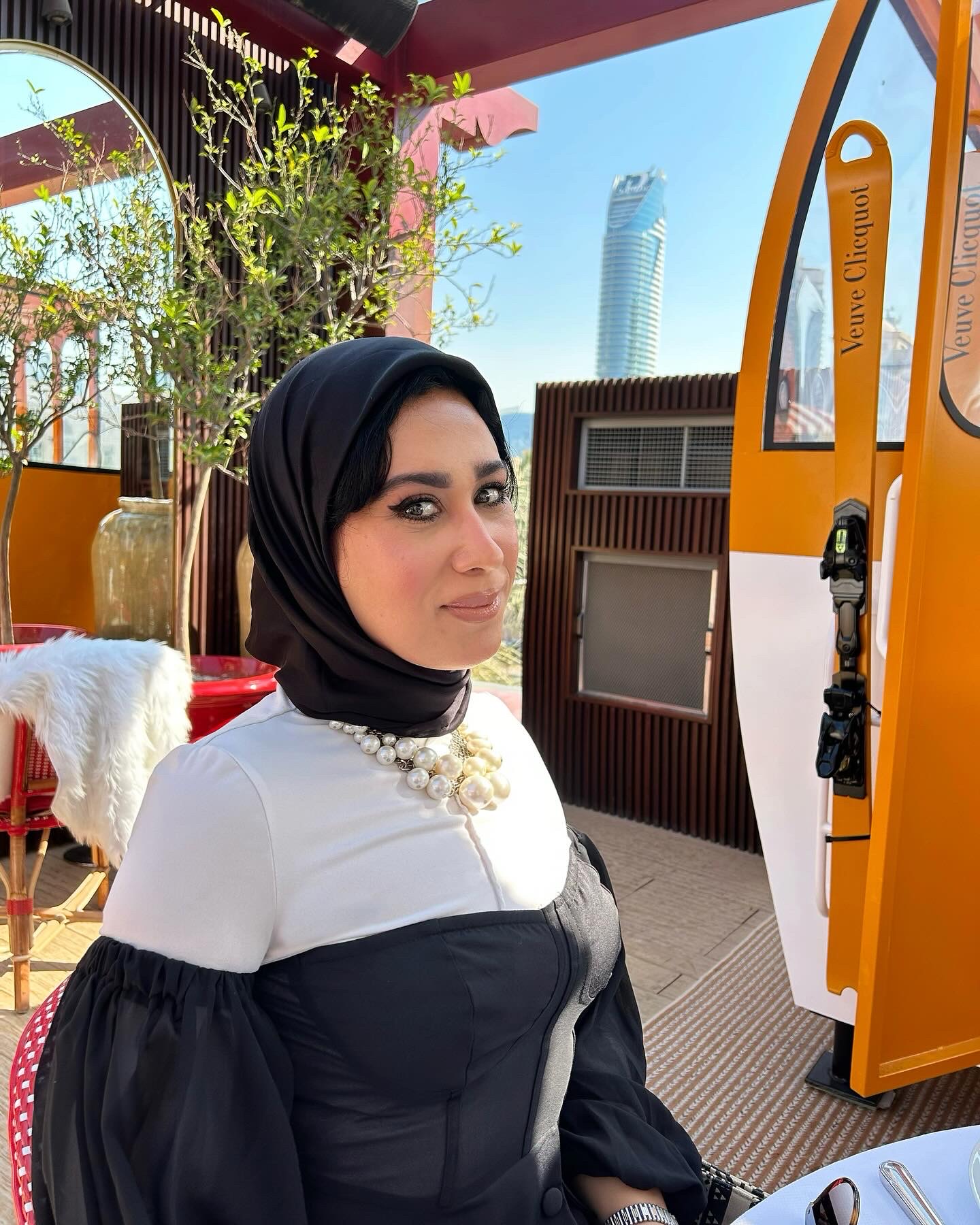 profile of Zaïnab, a Moroccan expat living in Dubai