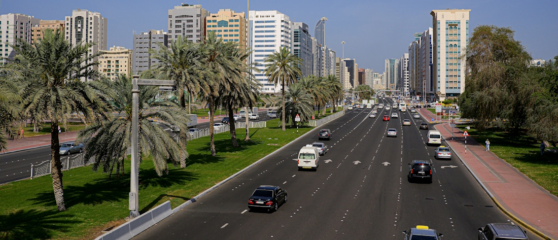 Busy road in Abu Dhabi