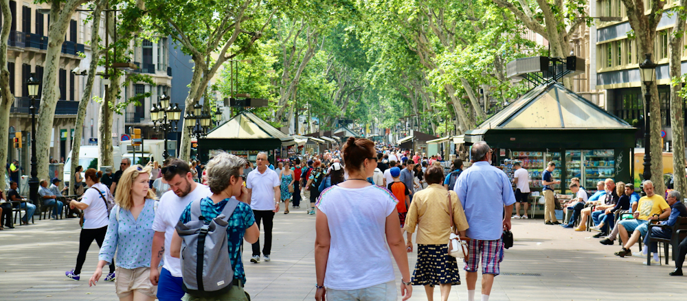 People in Las Ramblas, Barcelona, by Jorge Fernández Salas on Unsplash