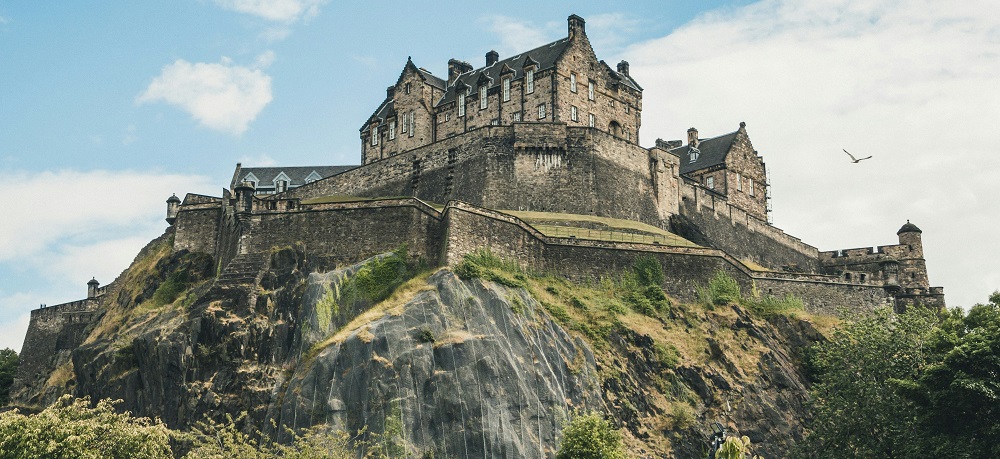 Edinburgh Castle by Jörg Angeli on Unsplash