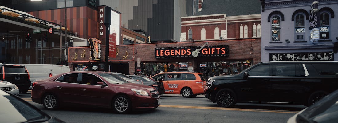 Driving in Nashville by Tolga Ahmetler